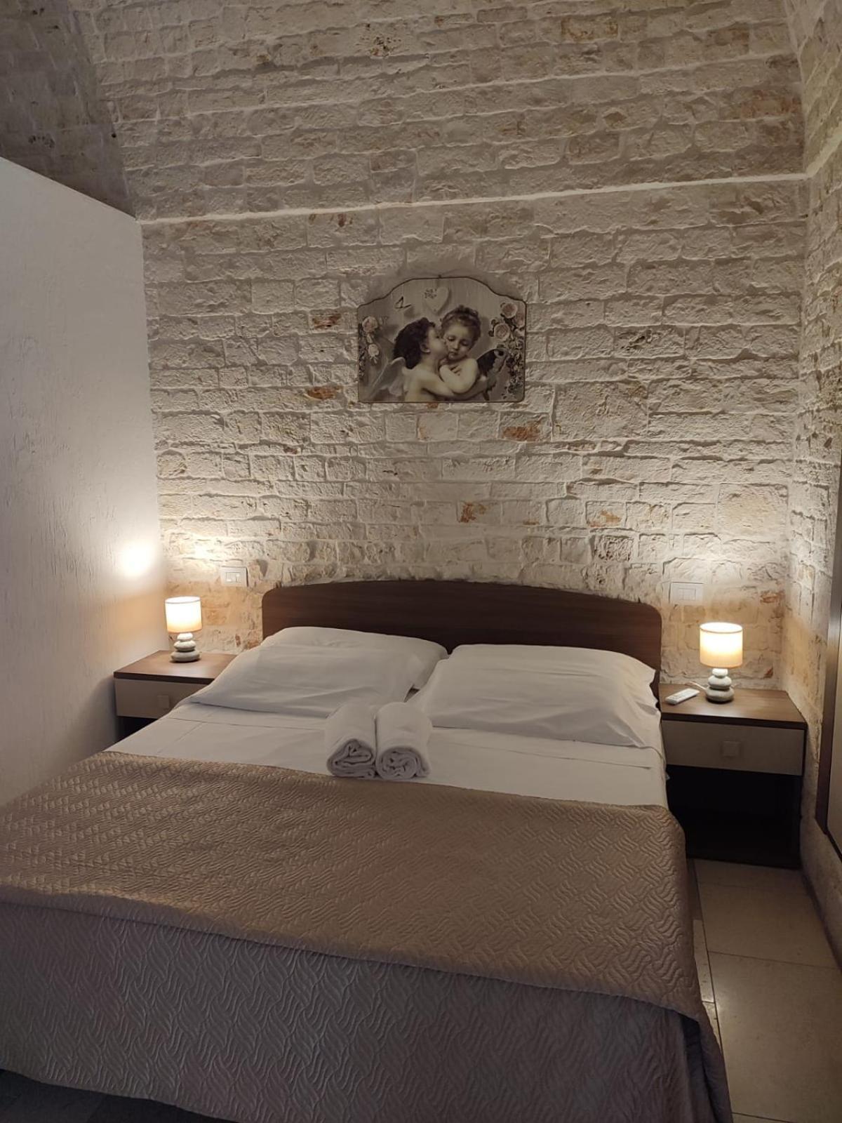Dimore Vino&Amore Alberobello Bagian luar foto